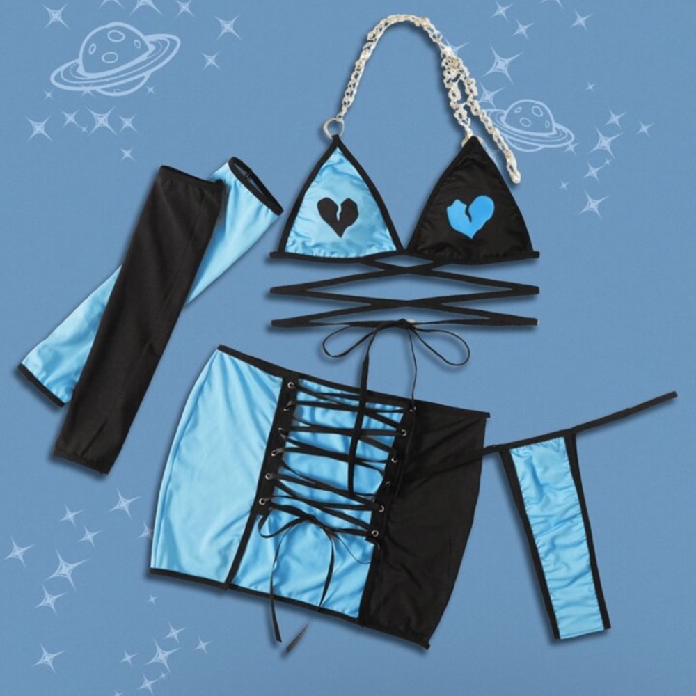 ROMWE Sexy 5‑Piece Lingerie Set 💙🖤 w/ Chains – Size XS | NEW